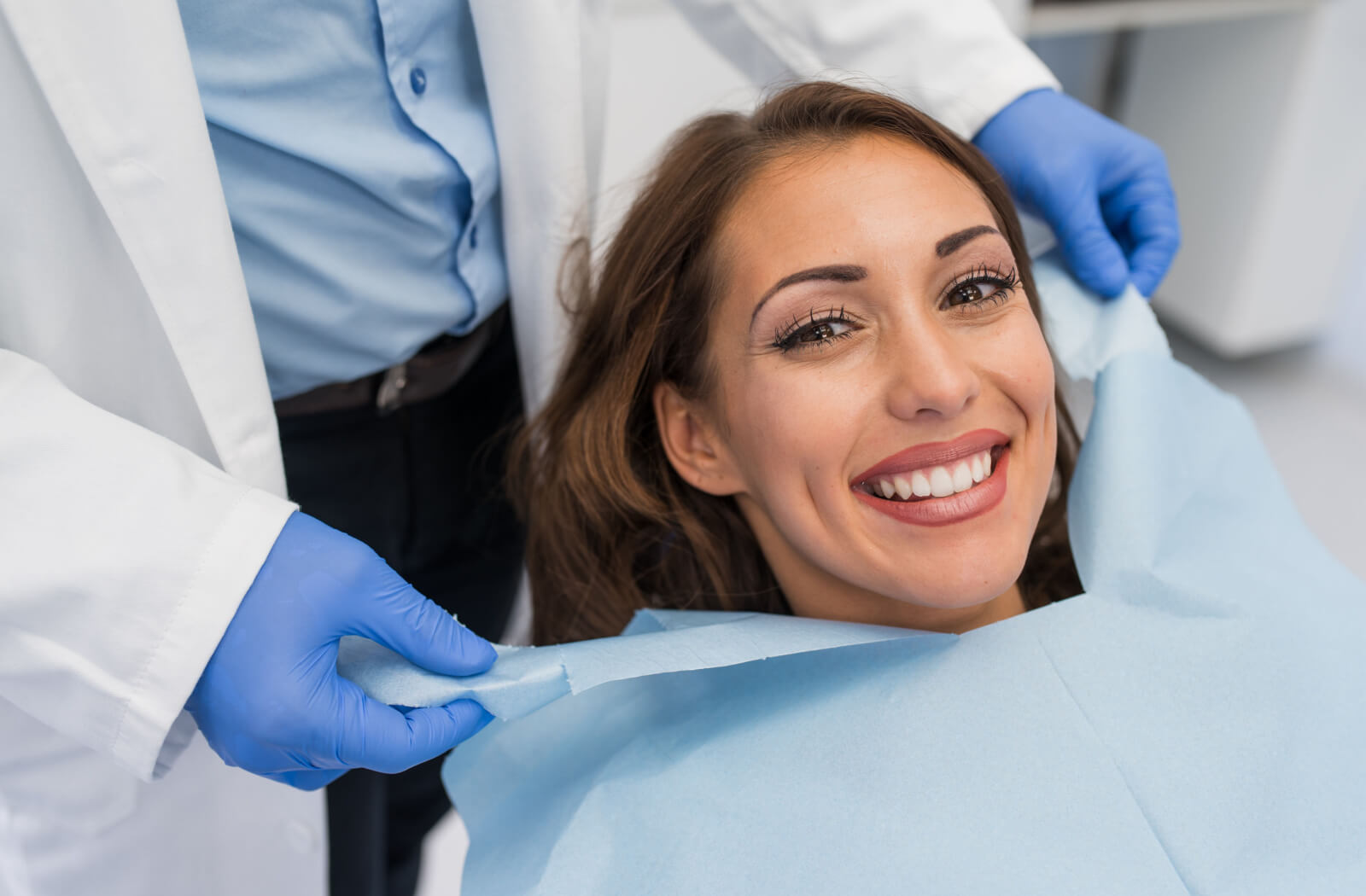 Dentist Near Me: Why Regular Dental Checkups are Vital for Your Oral Health 1 Regular checkup with a dentist near me in London, Ontario