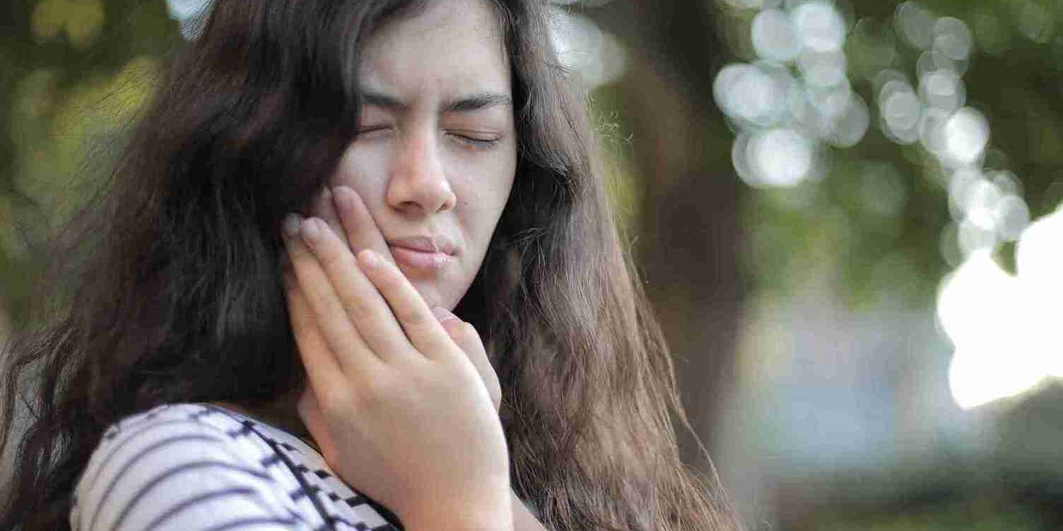 Toothache at Night